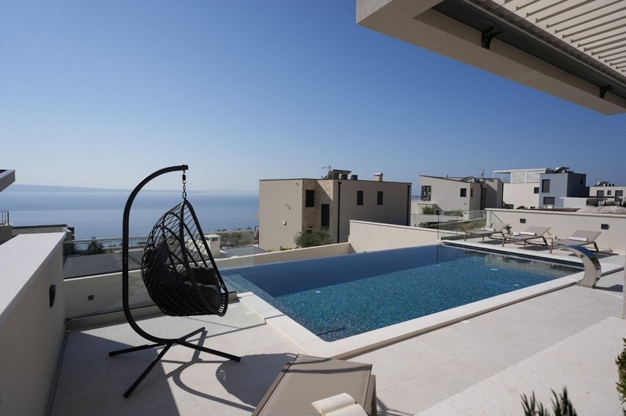 Villa moderne avec vue mer à vendre à Split, Croatie.