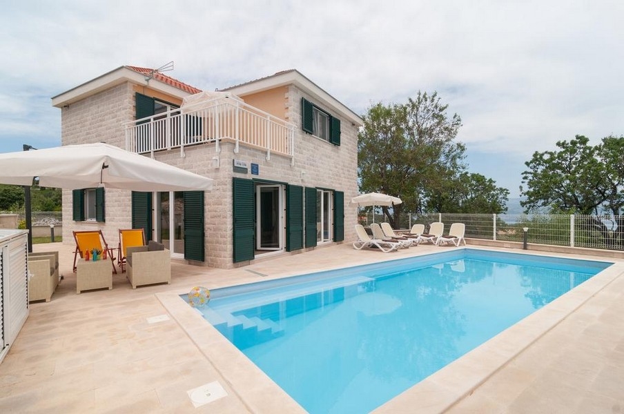 Villa au charme méditerranéen et grande terrasse