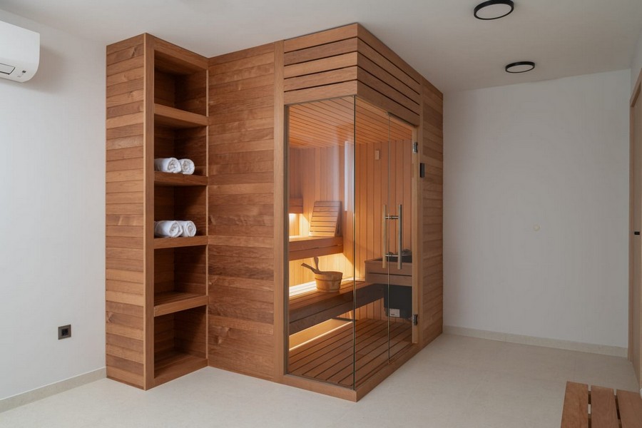 Sauna privé dans l'espace bien-être moderne