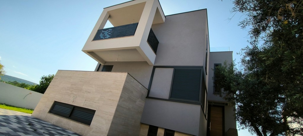 Villa avec 4 chambres et 4 salles de bains - H2770 - Immobilier Croatie