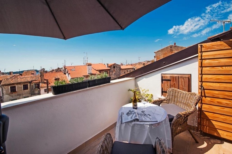 Toit-terrasse du bien H2829 à Rovinj, Istrie - Panorama Scouting.