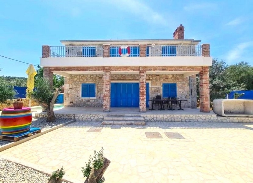 Maison en pierre dalmate traditionnelle à vendre en Croatie