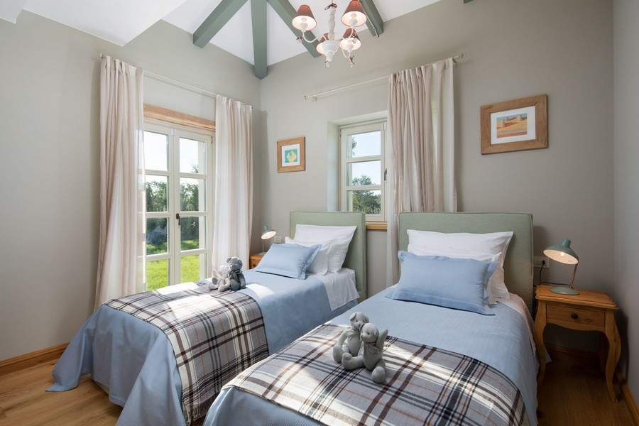 Chambre avec deux lits simples dans une villa en Istrie