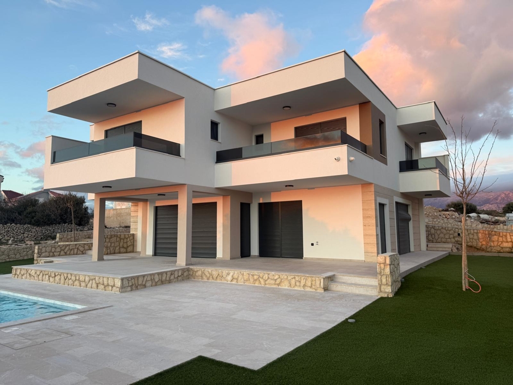 Villa moderne avec piscine à vendre à Novalja, Croatie, avec espace de détente extérieur