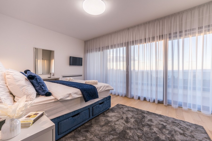 Chambre agréable avec vue saisissante, un havre de calme dans votre nouveau bien en Croatie.