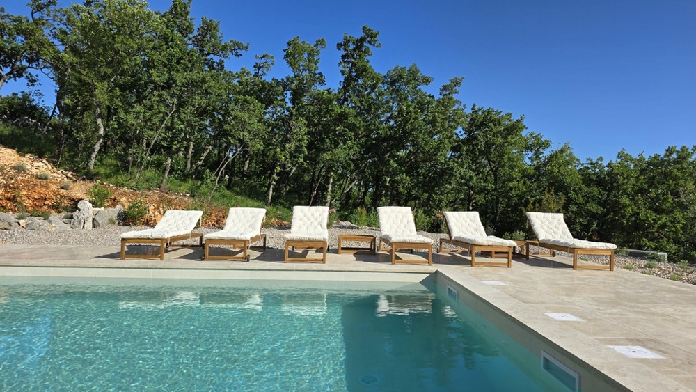 Bien H3009 avec piscine en Croatie - Panorama Scouting.