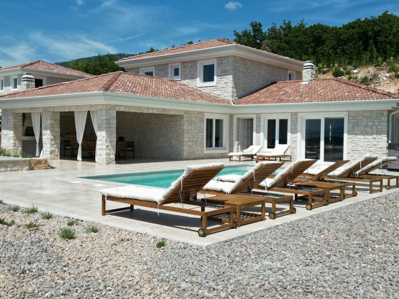 Villa méditerranéenne avec piscine à vendre en Croatie - Panorama Scouting H3009.