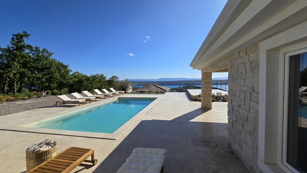 Maison en pierre avec piscine à vendre en Croatie - Panorama Scouting H3009.