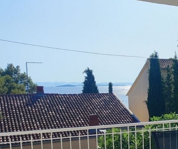 Biens immobiliers à vendre Croatie, immeuble de rapport à Drage avec vue mer