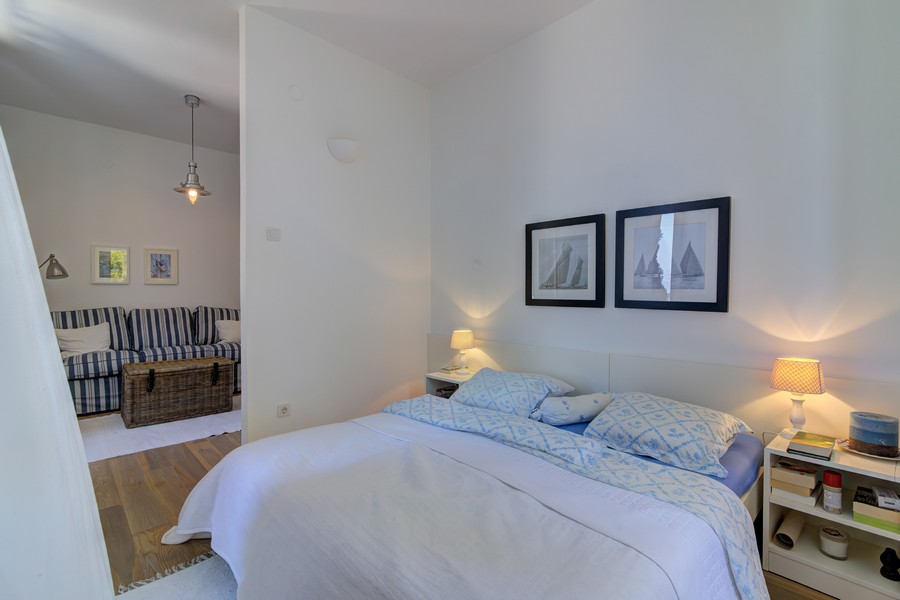 La deuxième chambre.