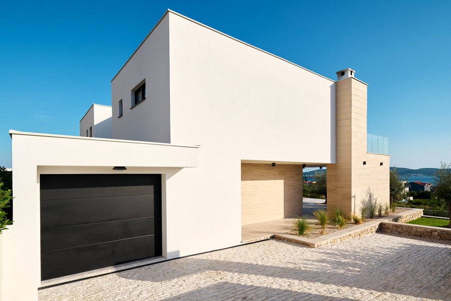 Garage et espace extérieur de la villa H3035 en Croatie - Panorama Scouting.