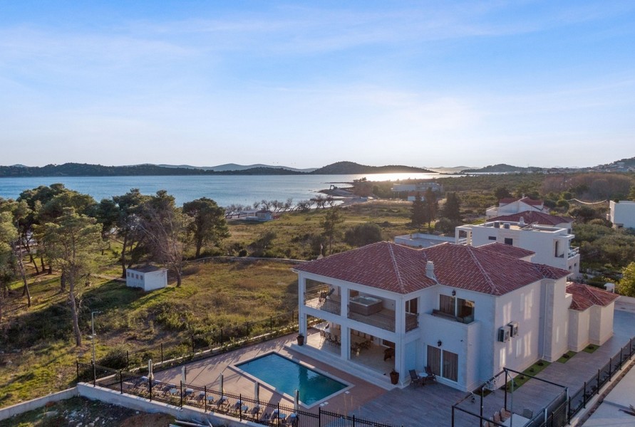 Villa près de la mer en Croatie à vendre - Panorama Scouting bien H3042.