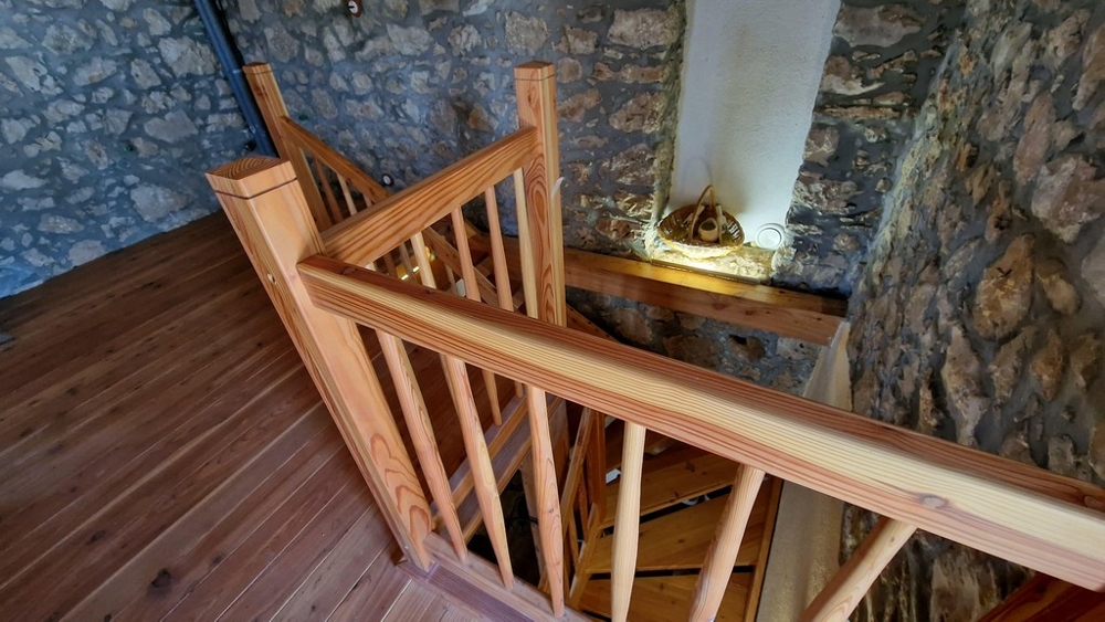 Cage d'escalier.