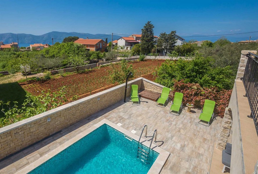 Vue mer depuis le balcon supérieur de la maison, en vente en Croatie.