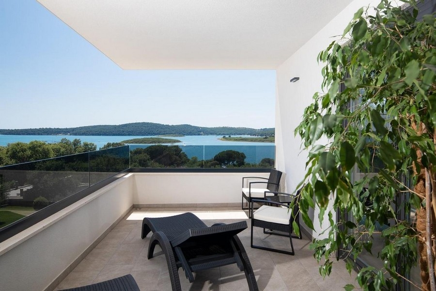 Vue mer depuis l'étage supérieur de la villa H3414 en Istrie - Panorama Scouting.