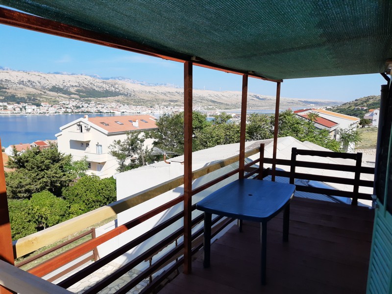 Vue mer depuis la terrasse supérieure du bien H3419 en Croatie.