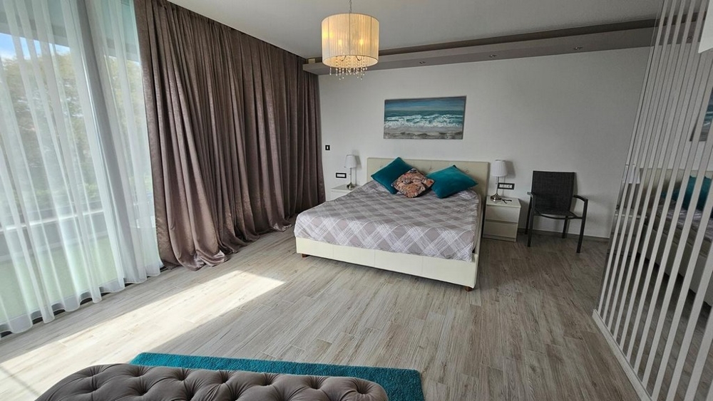 Chambre spacieuse de la villa H3436 dans la région de Krk sur l'île de Krk.
