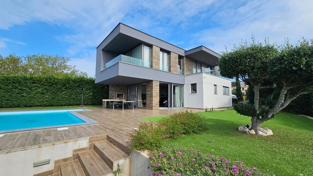 Villa de luxe H3436 à vendre sur l'île de Krk en Croatie.