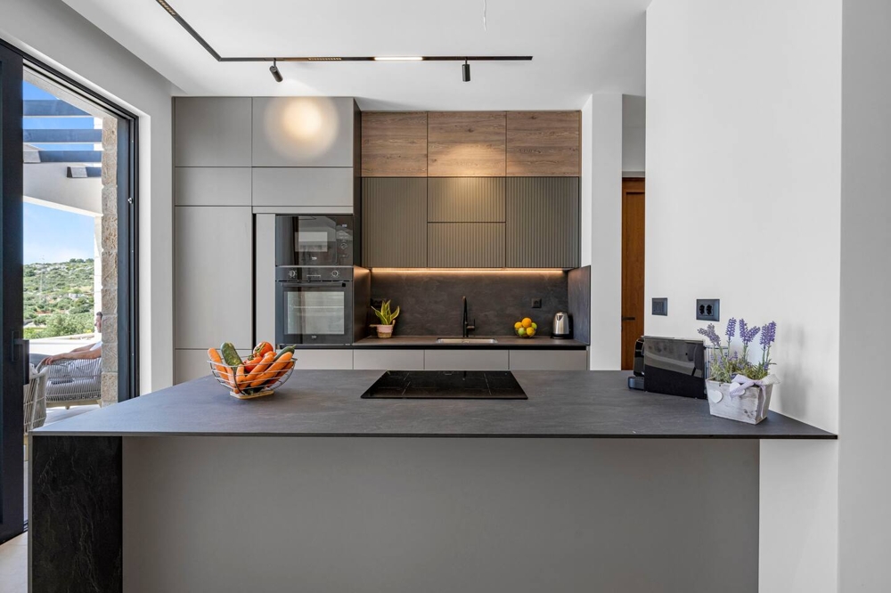 Cuisine moderne du bien H3444