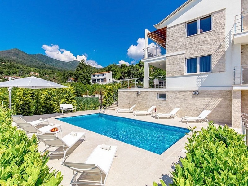 Villa avec piscine à vendre en Croatie - Panorama Scouting H3486.