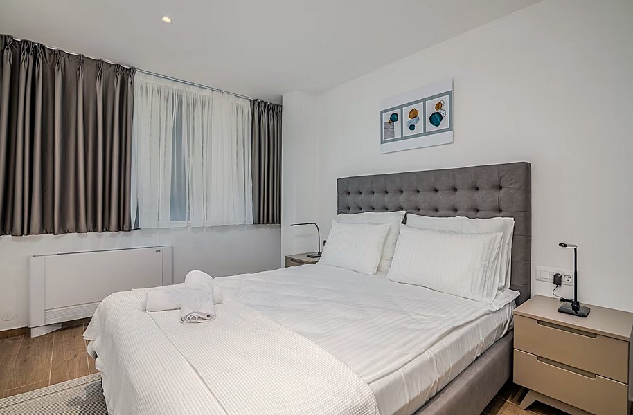Chambre avec lit double