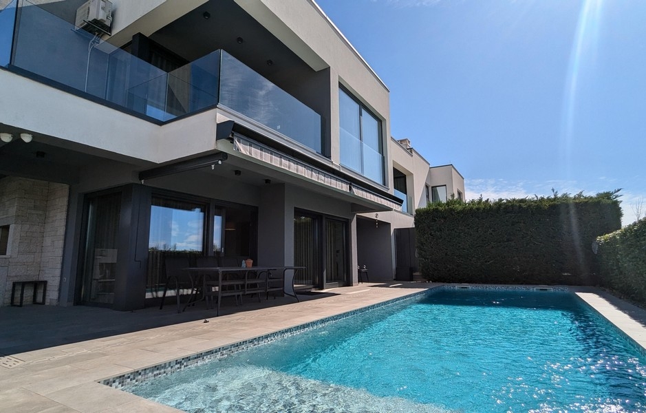 Biens immobiliers en Istrie - villa de luxe avec piscine à vendre.