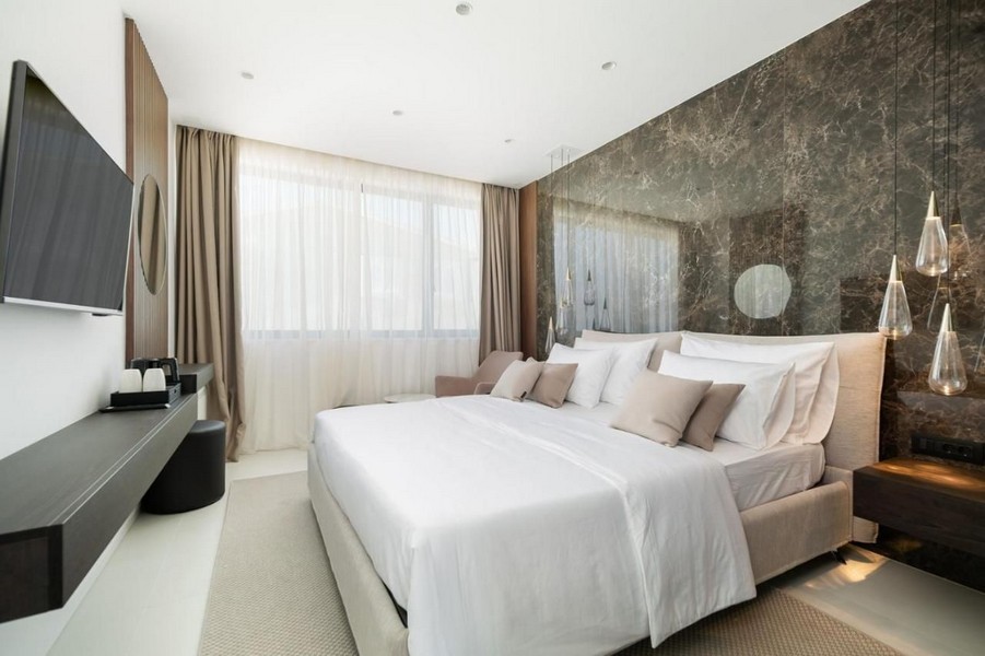Chambre élégante avec télévision