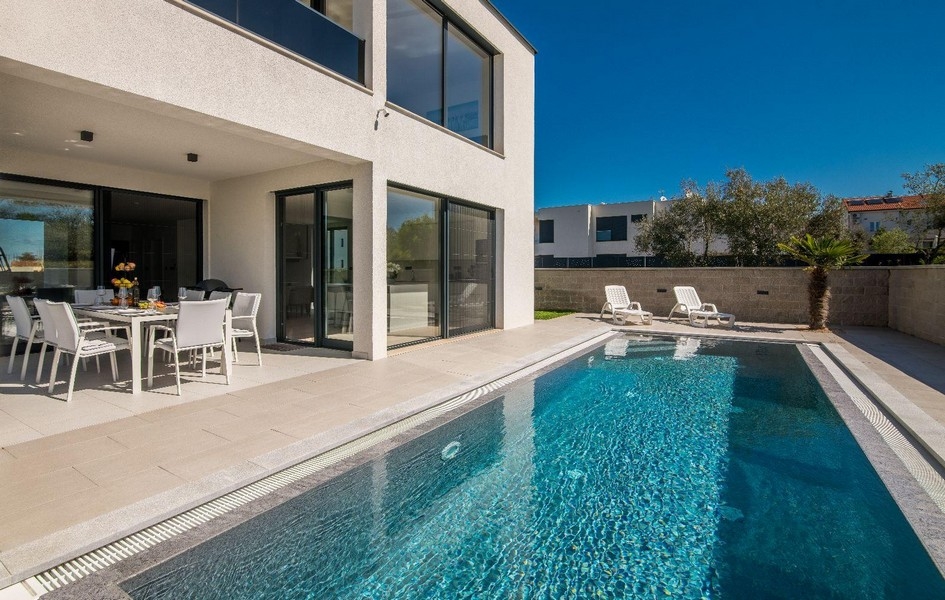 Villa avec piscine et terrasse - bien H3528, île de Krk.
