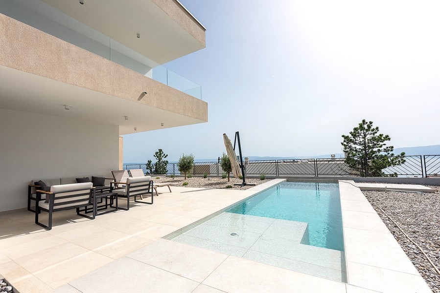 Maison avec piscine à Kostrena, Croatie, à vendre - Panorama Scouting.