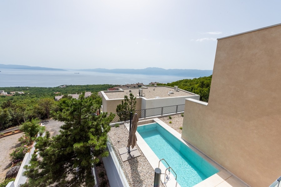 Vue panoramique sur la mer depuis le bien H3541 à Kostrena, Rijeka.