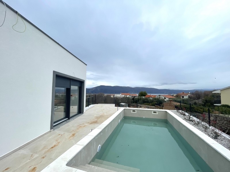 Construction neuve à vendre sur Krk - Panorama Scouting.