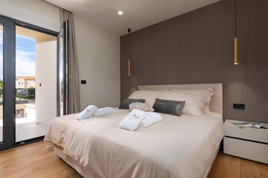 Chambre avec accès au balcon