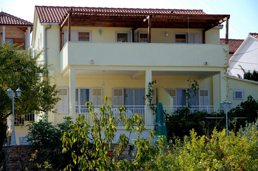 Maison spacieuse à vendre sur Brac en Dalmatie - Panorama Scouting.