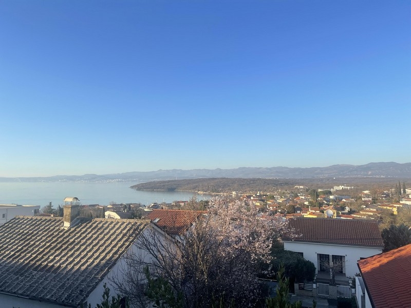 Maison à rénover à vendre sur l'île de Krk.