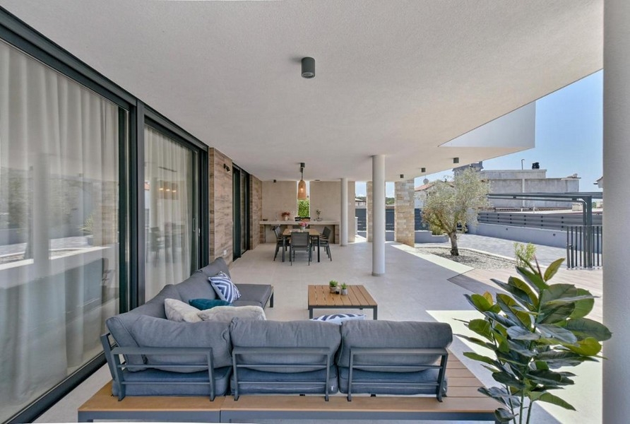 Terrasse couverte.