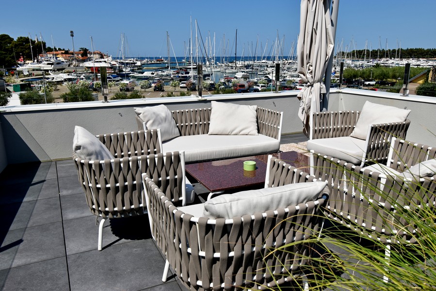Toit-terrasse avec magnifique vue mer - bien H3602 en Istrie.