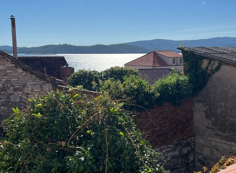 Vue mer depuis le bien H3619 en Dalmatie du Sud - presqu'île de Peljesac.