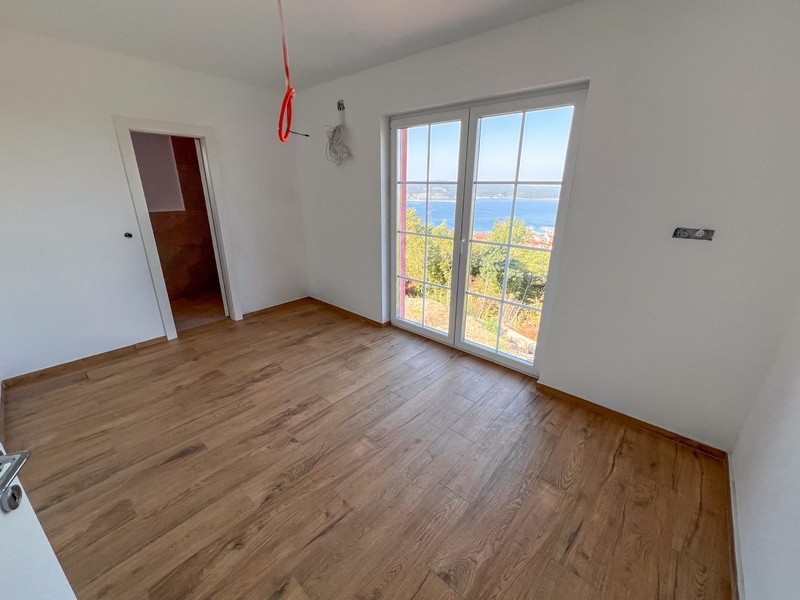Pièce avec vue panoramique sur la mer