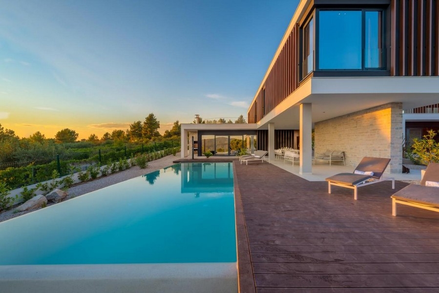 Villas luxueuses à vendre près de Primosten en Croatie.
