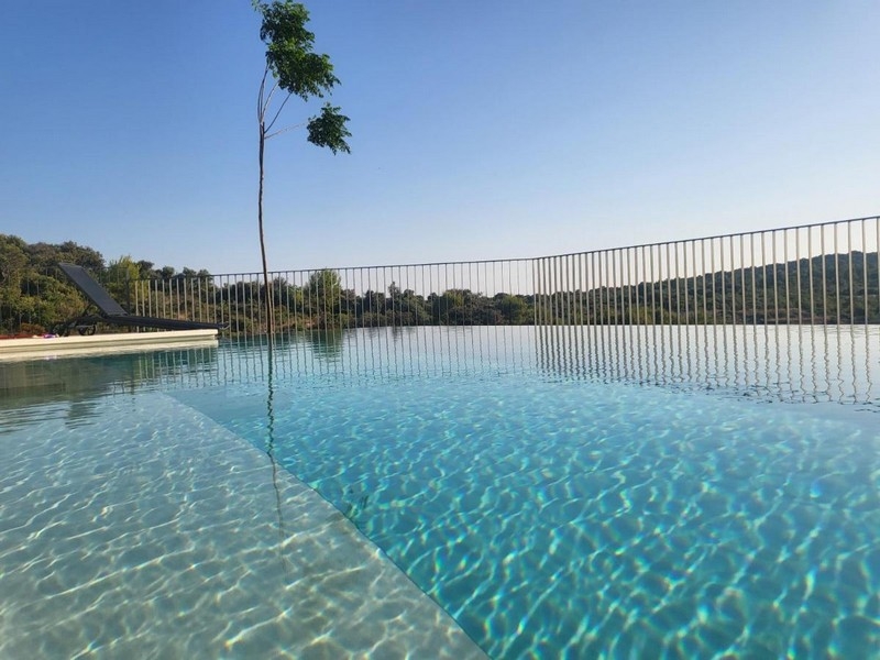 Piscine du bien de luxe H3645 en Croatie - Panorama Scouting.