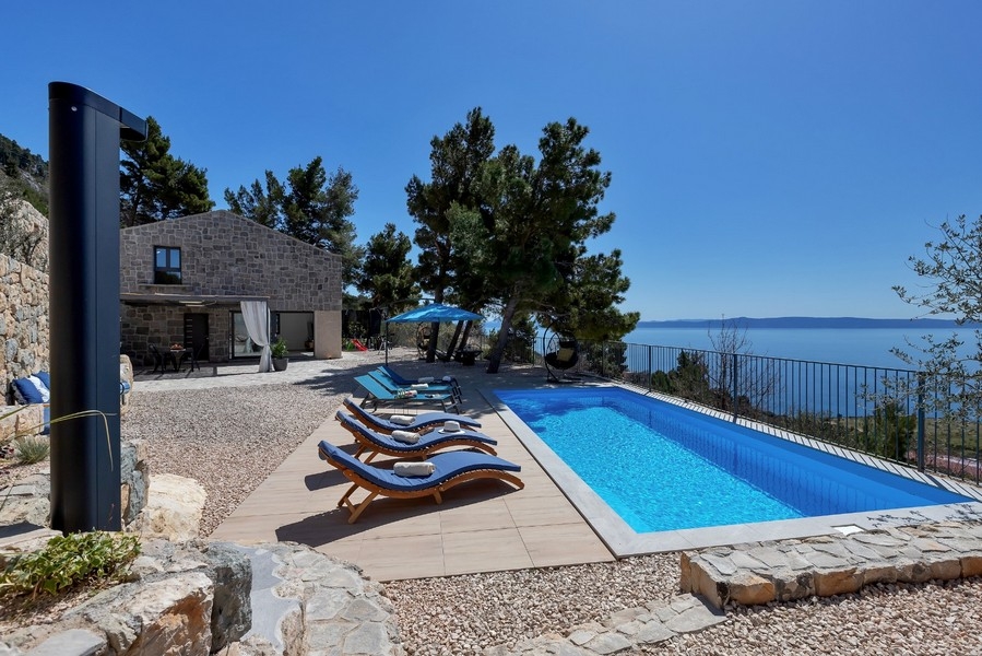 Villa avec piscine et vue mer à vendre en Croatie - Panorama Scouting H3649.