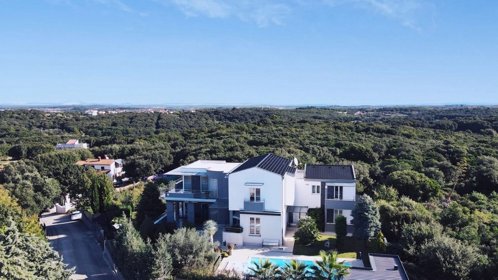 Villa moderne en Istrie vue à vol d'oiseau