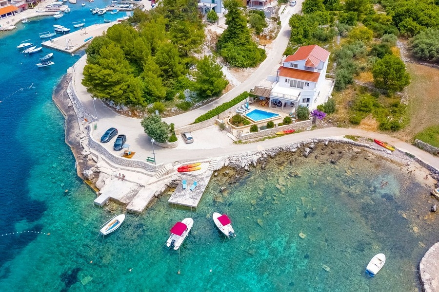 Maison en bord de mer à vendre Croatie.