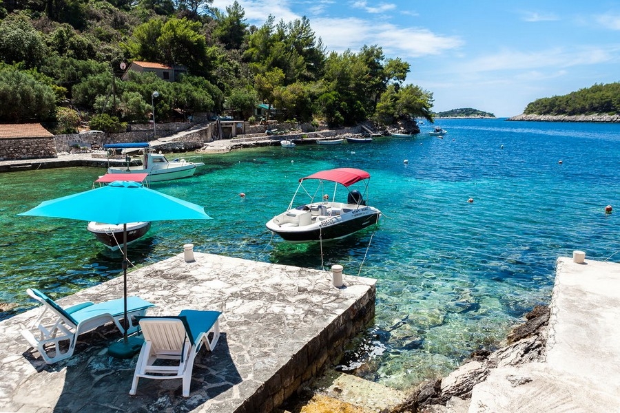 Biens immobiliers pieds dans l'eau Croatie.