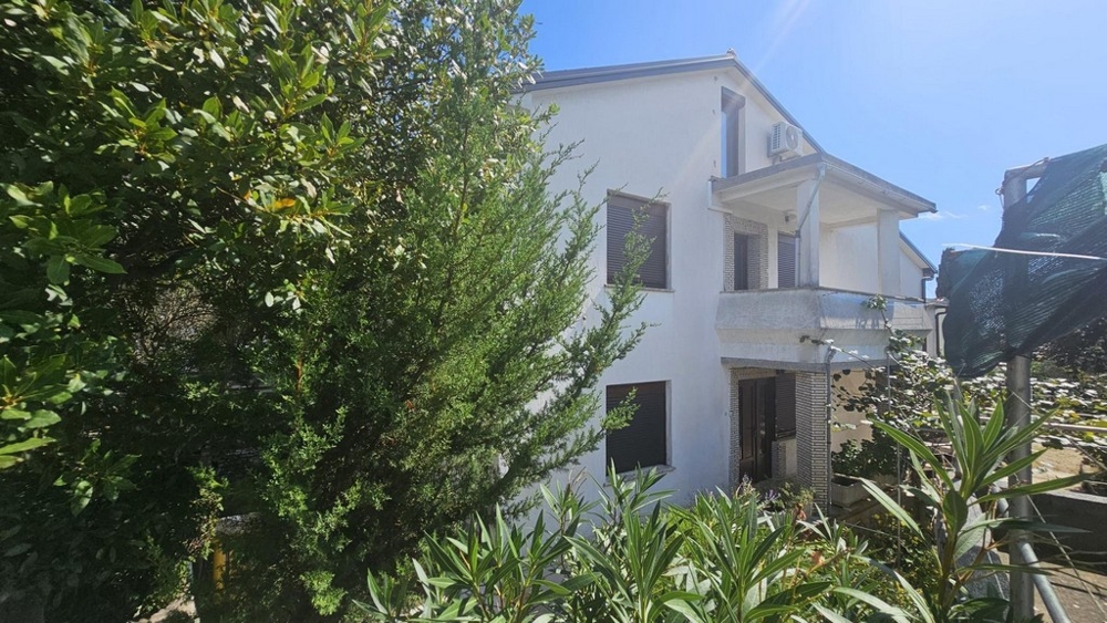 Maison à vendre sur l'île de Krk - Panorama Scouting.