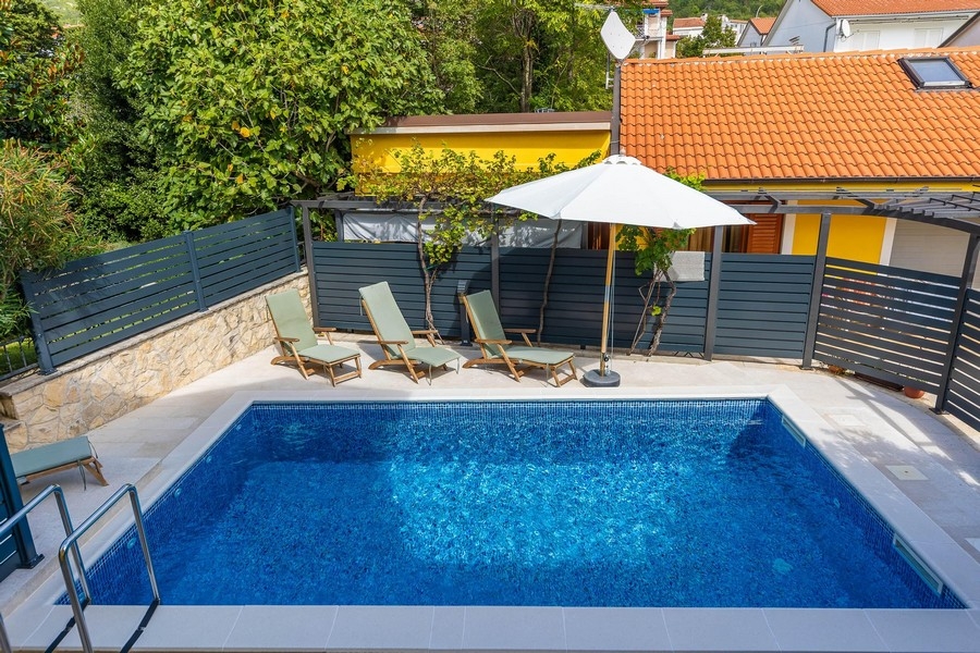Piscine du bien H3702 en Croatie - Panorama Scouting