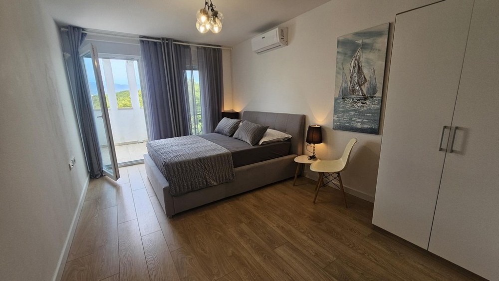 Chambre avec balcon et vue mer