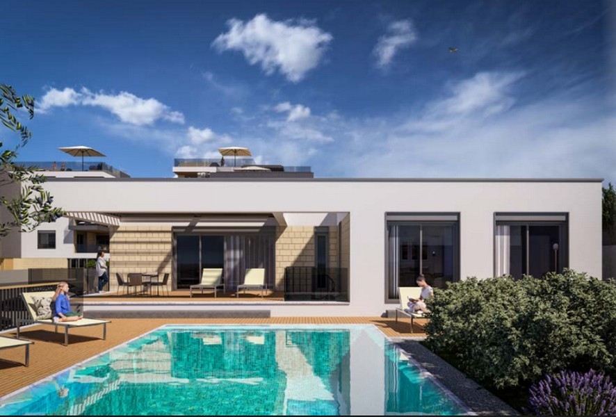 Villa moderne avec piscine et solarium