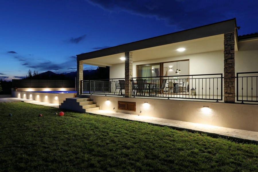 Bungalow près de Starigrad Paklenica à vendre.