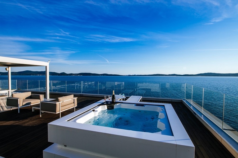 Toit-terrasse avec jacuzzi du bien H3729 en Croatie - Panorama Scouting.